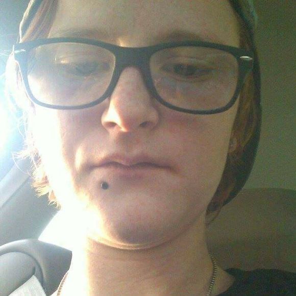 Meet your Posher, Taylor - Picture 1 of 1